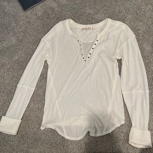 Free people white long sleeve! Never worn great condition
